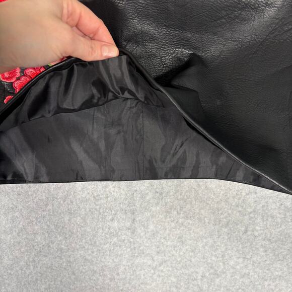 Jean Pascale Skirt Size 12 Mini Faux Leather Floral Embroidered Moto Witchy Boho - Picture 7 of 13